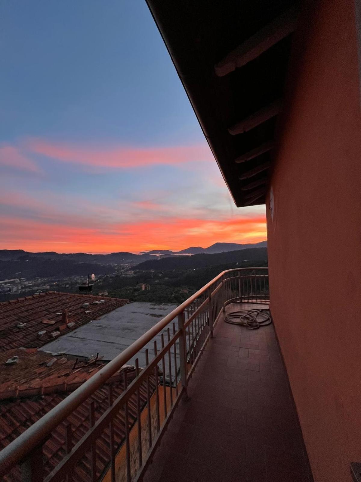 Appartamenti Montallegro Vezzano Ligure Exteriör bild